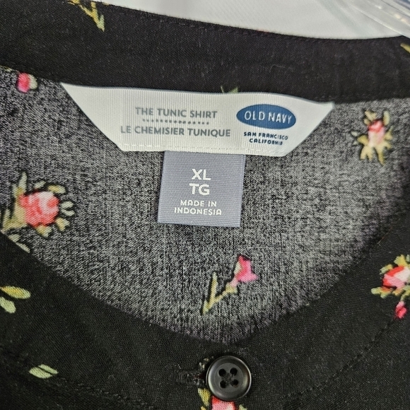 🔥4 for $20🔥 Old Navy black long sleeve tunic shirt with floral pattern size XL - Picture 4 of 9